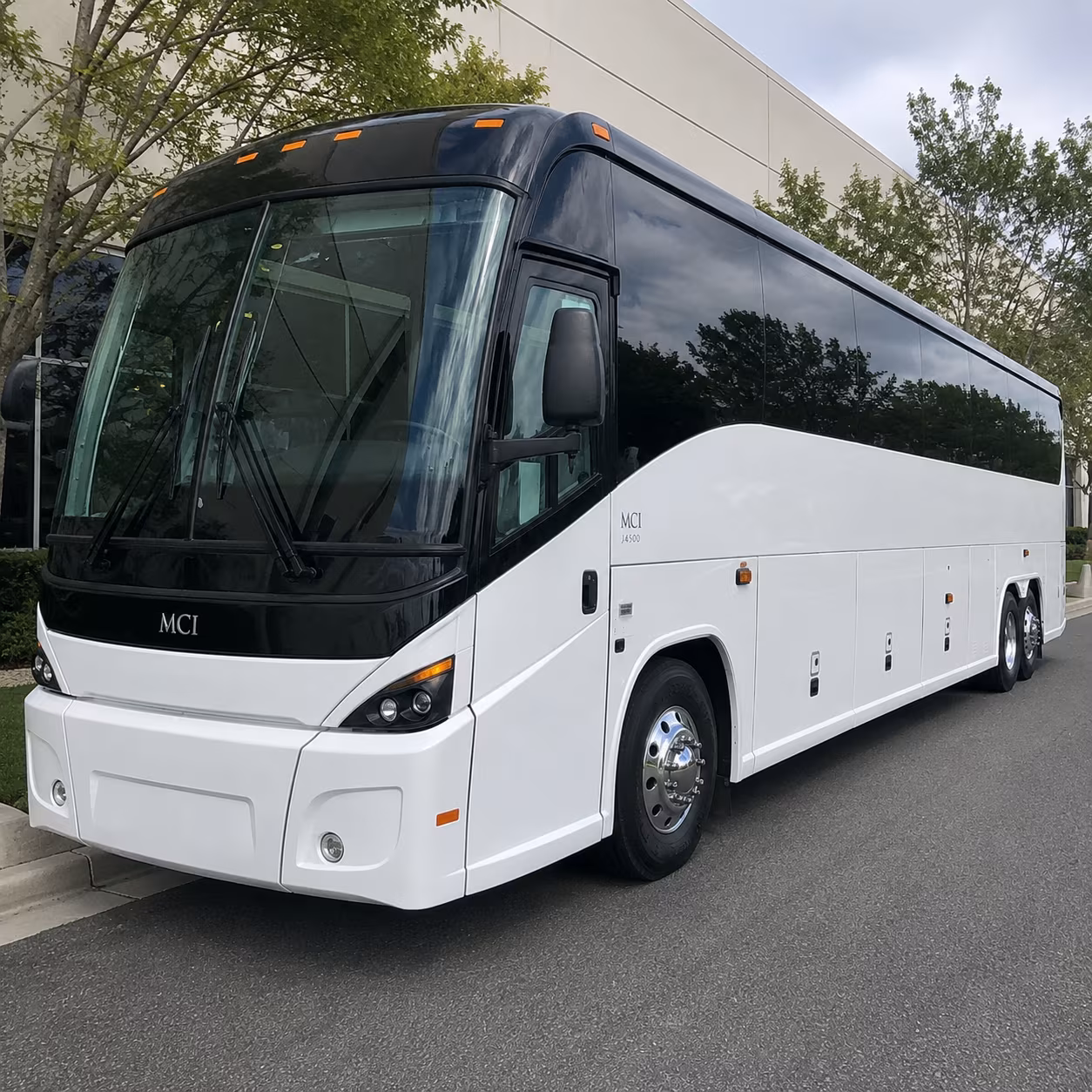 fortmyerscharterbuscompany com helps you move lee health shift workers across every campus