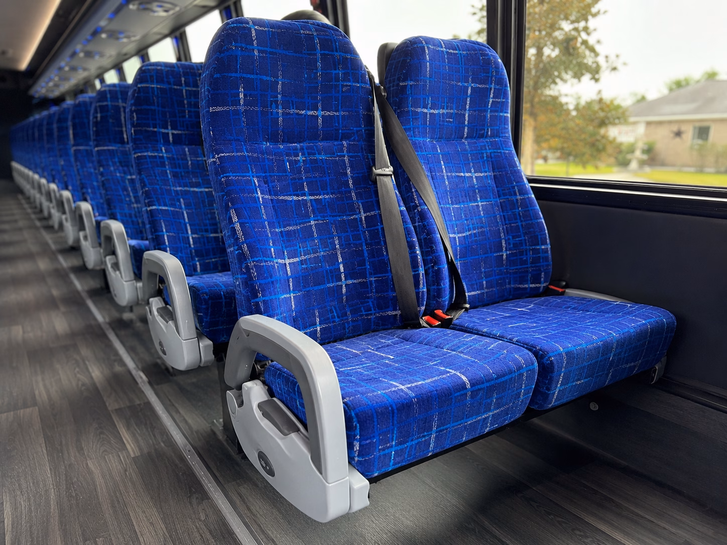 how the type of bus changes the price in fort myers florida