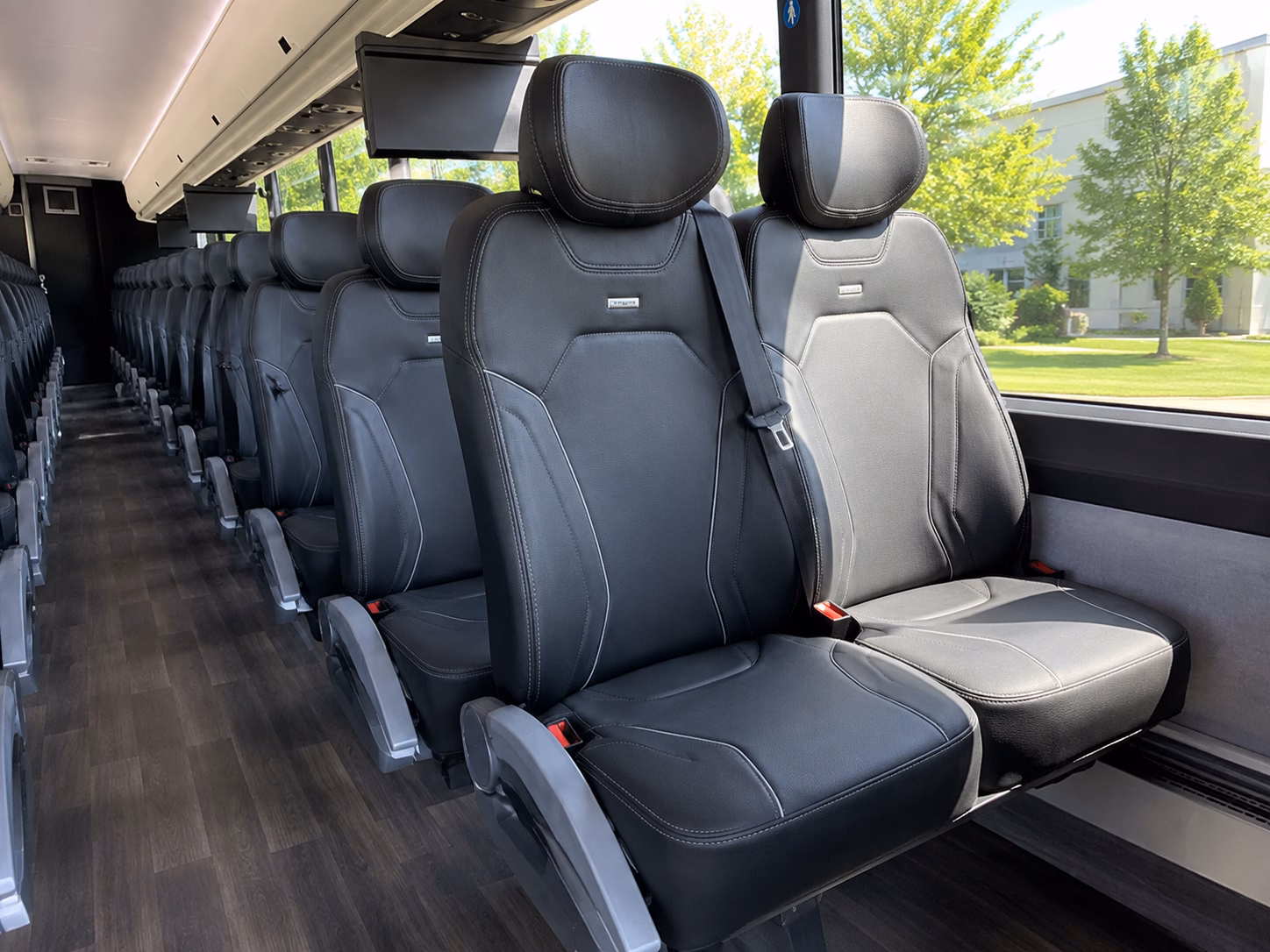 prom transportation to waterfront venues across lee county
